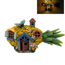 25cm Tropical Pineapple Solar Fairy Garden House PSF036C