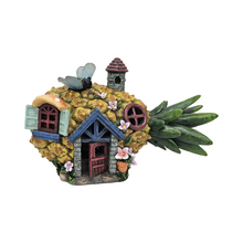 25cm Tropical Pineapple Solar Fairy Garden House PSF036C