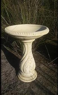 Ivy Bird Bath Concrete